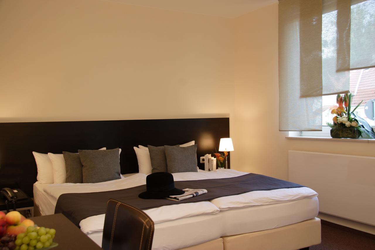 Hotel Bonjour Bad Soden am Taunus Kültér fotó