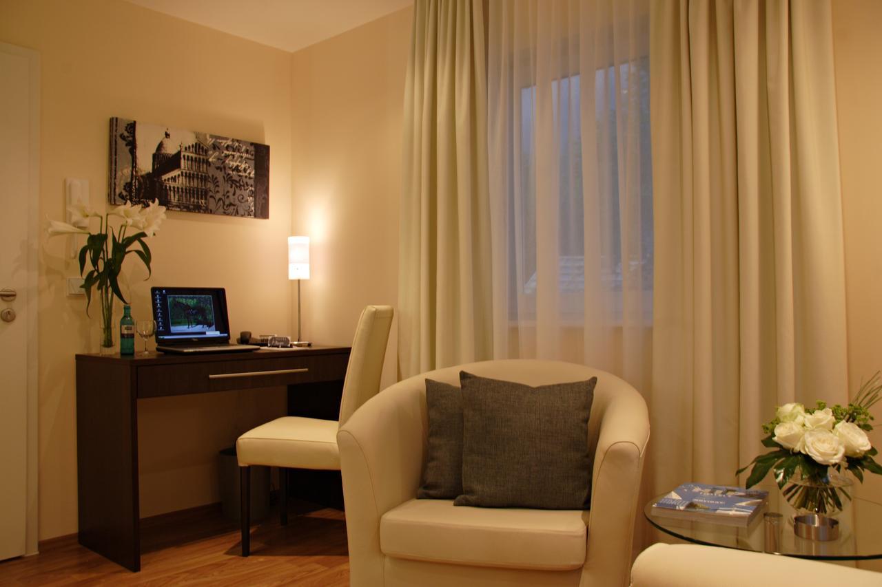 Hotel Bonjour Bad Soden am Taunus Kültér fotó