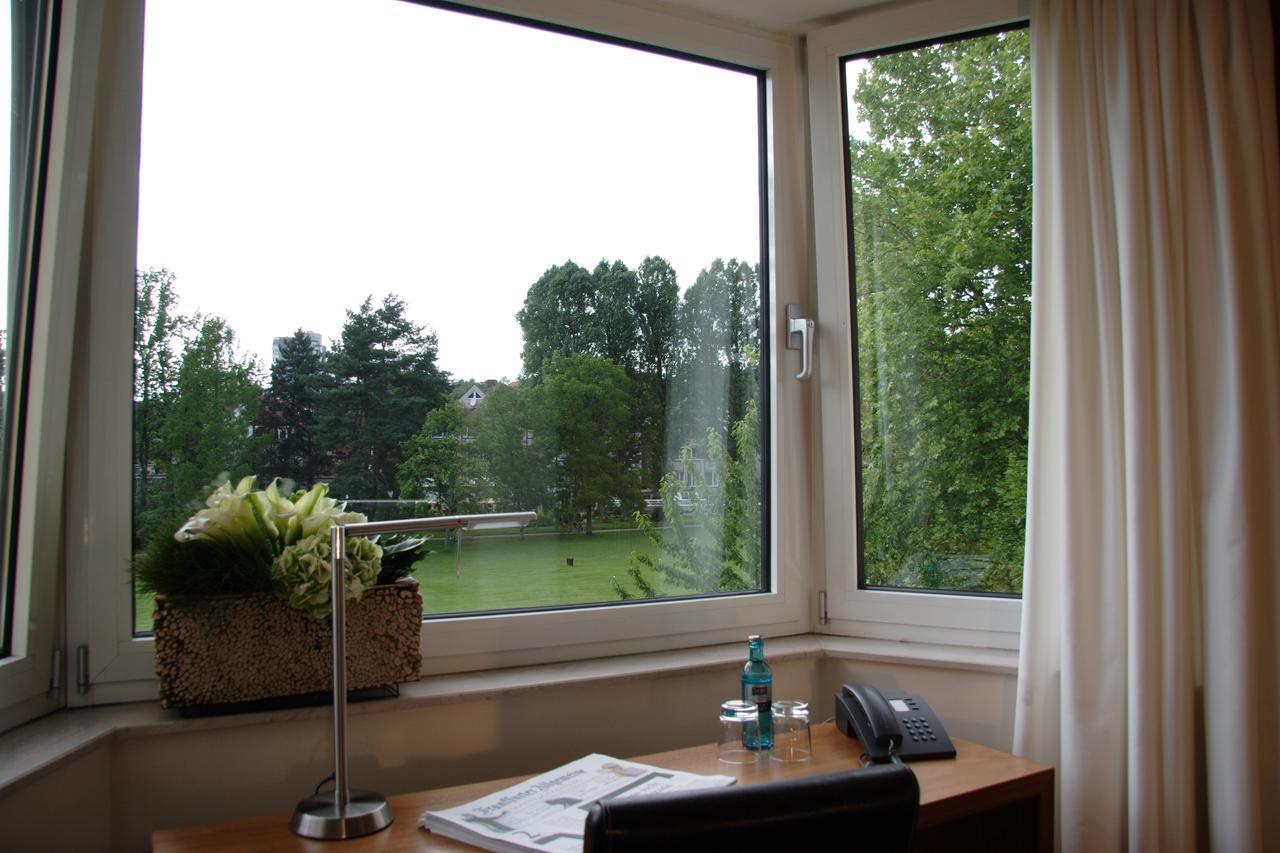 Hotel Bonjour Bad Soden am Taunus Kültér fotó