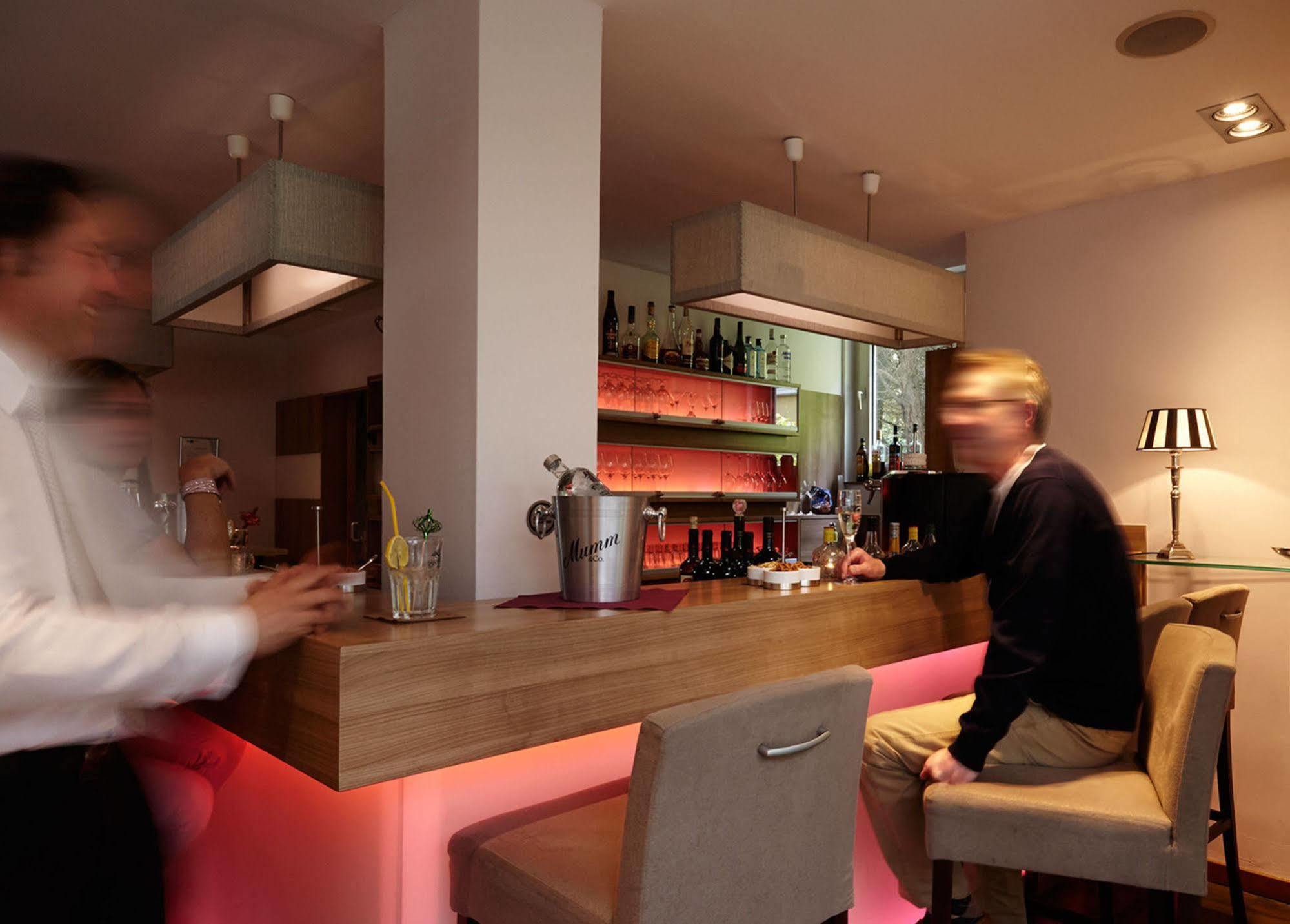 Hotel Bonjour Bad Soden am Taunus Kültér fotó