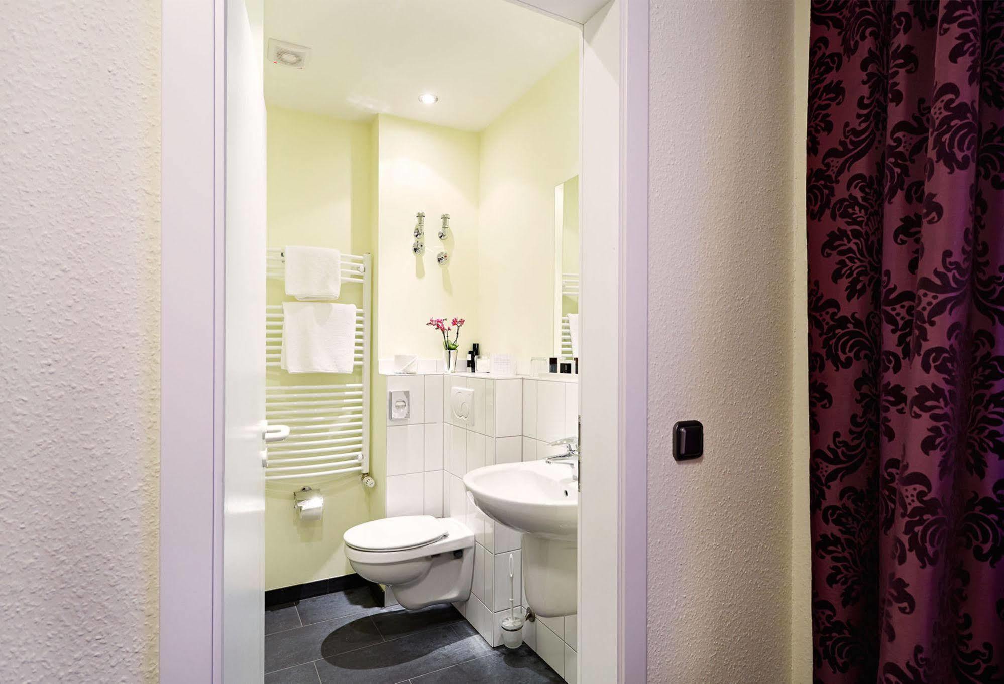Hotel Bonjour Bad Soden am Taunus Kültér fotó